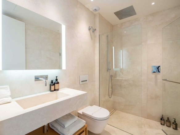For Rent – Luxurious 3-Bedroom Duplex Apartment with Spectacular Views