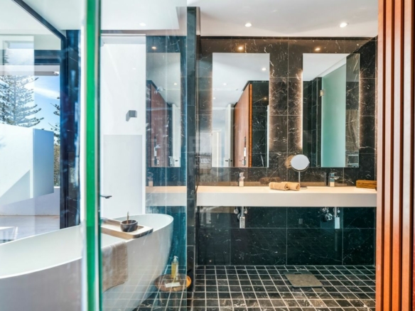  Modern Villa for Sale & Rent in Casablanca, Marbella Golden Mile. Walk to Beach