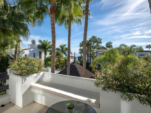 For Rent – Luxurious 4 bedrooms Duplex Penthouse in Puente Romano Resort, Marbella 🏠