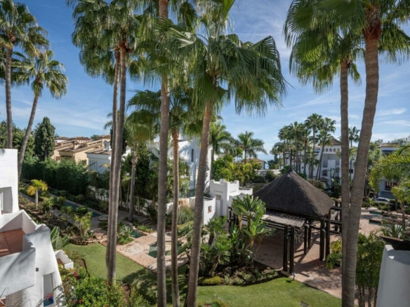 For Rent – Luxurious 4 bedrooms Duplex Penthouse in Puente Romano Resort, Marbella 🏠
