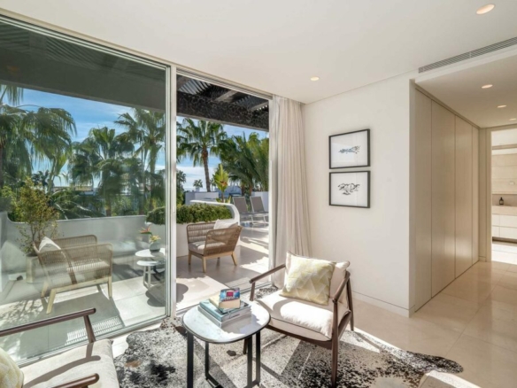 For Rent – Luxurious 4 bedrooms Duplex Penthouse in Puente Romano Resort, Marbella 🏠