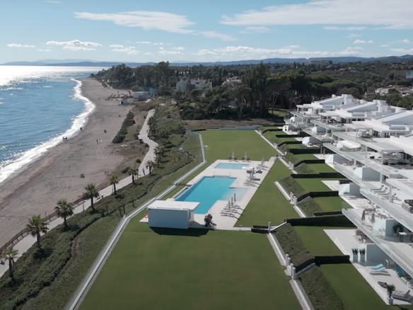 For sale  – EMARE Luxury Beachfront Apt. & Penthouse  10min from Puerto Banus 🏖️