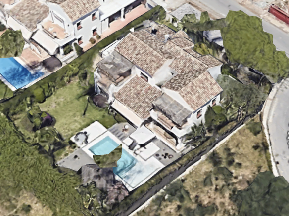 For sale – Nueva Andalucia – 4 Bedroom Villa  – Walking Distance