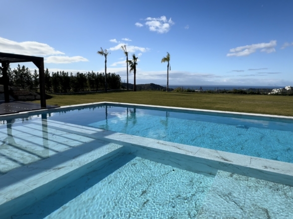 SOLD – Marbella Club Golf – Modern 5B  Villa – Panoramic Views