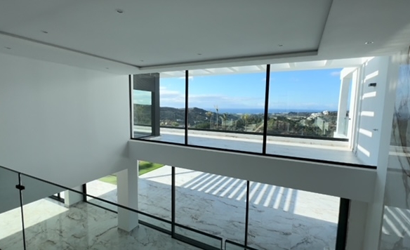 SOLD – Marbella Club Golf – Modern 5B  Villa – Panoramic Views