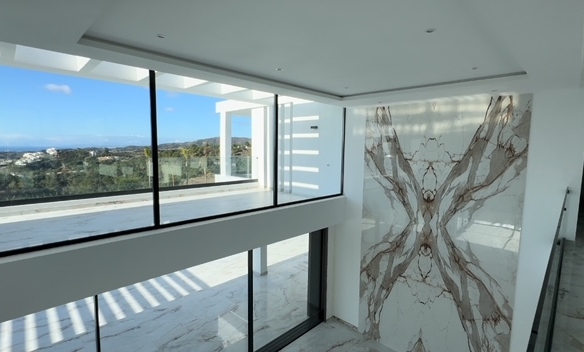 SOLD – Marbella Club Golf – Modern 5B  Villa – Panoramic Views