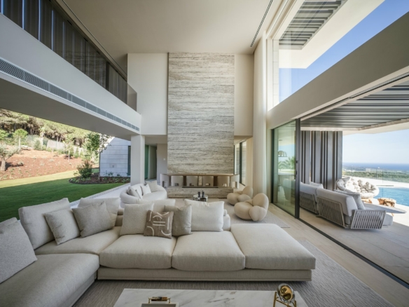 Luxury new Modern Villa with Panoramic Views in Sotogrande ! 🌴🏡