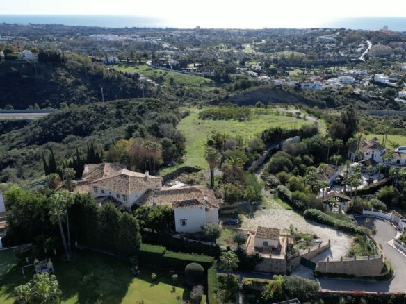 For Sale – Benahavis – Mansion & Guesthouse – 27000m2 Plot – Gated – Sea Views