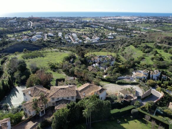 For Sale – Benahavis – Mansion & Guesthouse – 27000m2 Plot – Gated – Sea Views