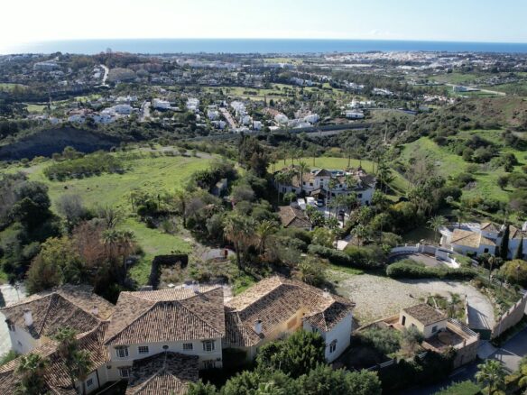 For Sale – Benahavis – Mansion & Guesthouse – 27000m2 Plot – Gated – Sea Views
