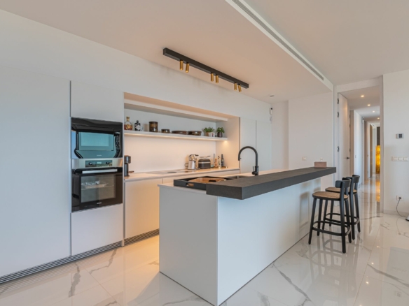 For sale – La Quinta (Benahavis) – Modern 3 Bedroom  Penthouse  -Sea Views