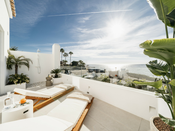 For Sale – Marbella East – Beachfront – 3 Bedrooms Townhouse
