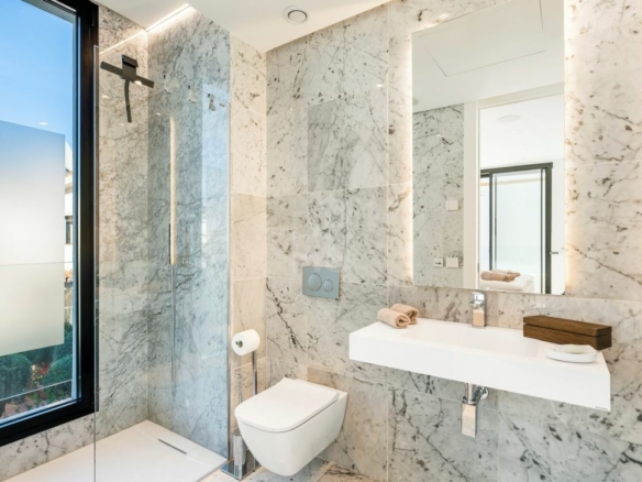  Modern Villa for Sale & Rent in Casablanca, Marbella Golden Mile. Walk to Beach