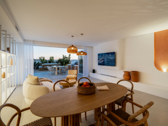 For Sale – Marbella East – Beachfront – 3 Bedrooms Townhouse