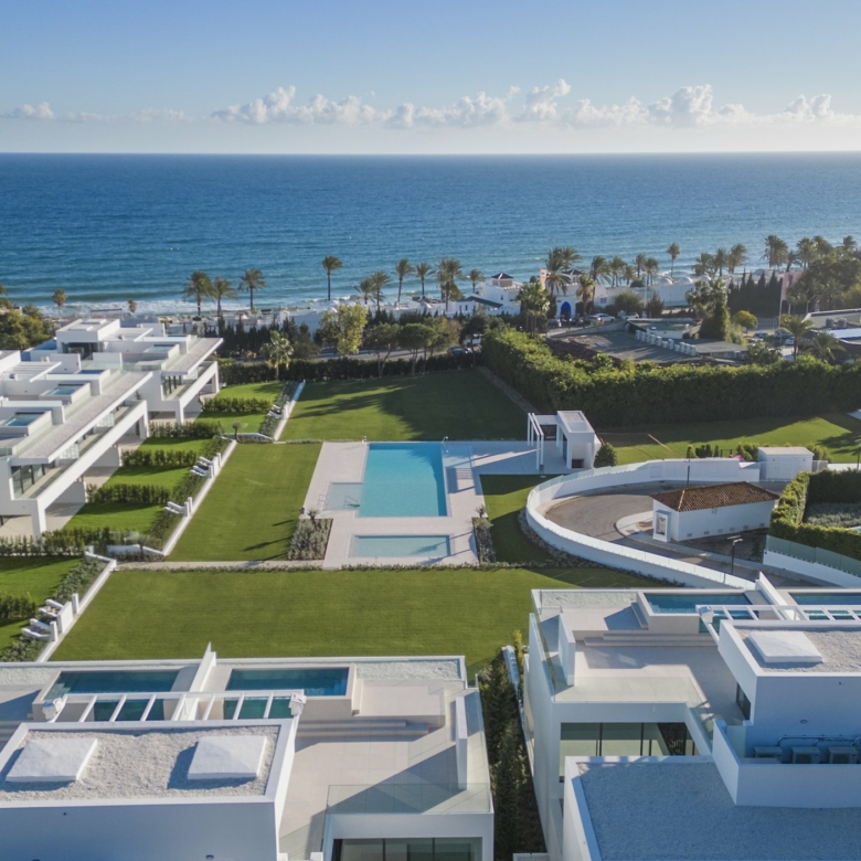 For sale – Golden Mile – New 5 Bedrooms Modern villa  – Turnkey