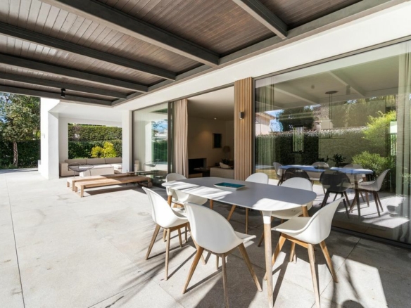 For Rent – Golden Mile – Modern 4 Bedrooms Villa – Near Beach & Marbella Town