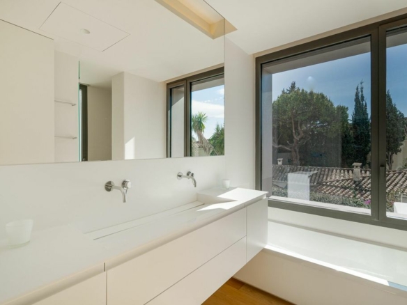 For Rent – Golden Mile – Modern 4 Bedrooms Villa – Near Beach & Marbella Town
