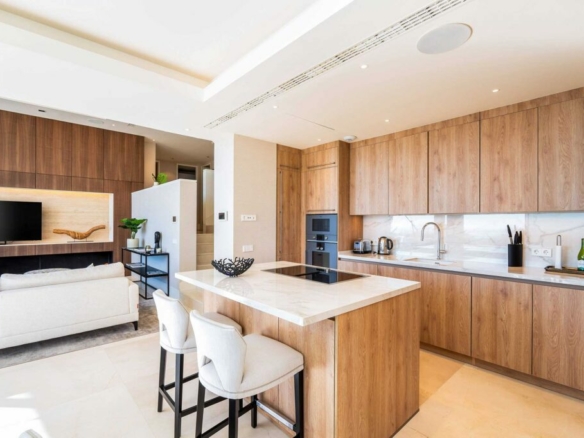For Rent – Luxurious 3-Bedroom Duplex Apartment with Spectacular Views