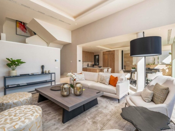 For Rent – Luxurious 3-Bedroom Duplex Apartment with Spectacular Views