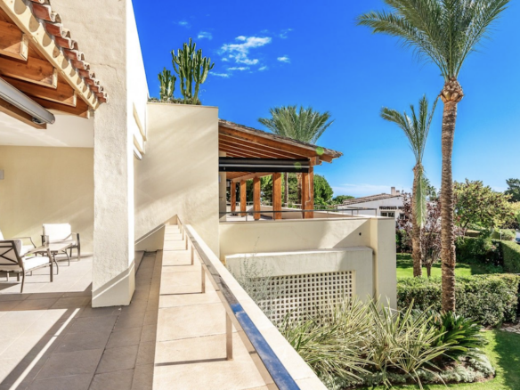 SOLD – Golden Mile: Luxurious Apartment in  Gated Community |  Marbella