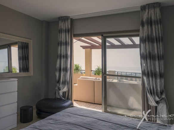 🏡 Incredible 3B Penthouse for sale in Hacienda de Señorío de Cifuentes!