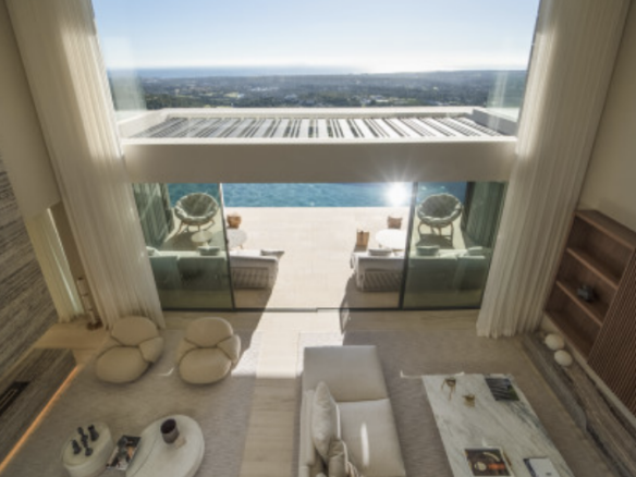 Luxury new Modern Villa with Panoramic Views in Sotogrande ! 🌴🏡