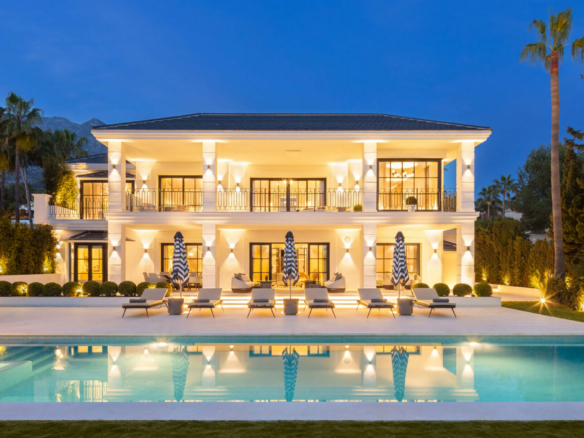 🌟 FOR SALE: EXCEPTIONAL ESTATE IN SIERRA BLANCA WITH SEA VIEWS 🌅