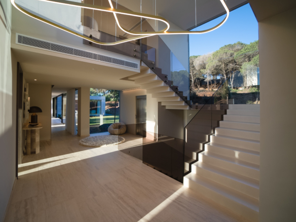 Luxury new Modern Villa with Panoramic Views in Sotogrande ! 🌴🏡
