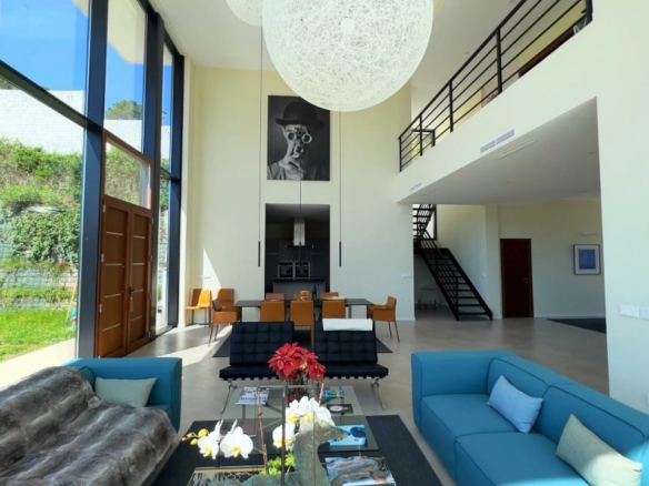 For sale & rent – Modern villa  in Gated community Monte Mayor  Benahavís, Spain🇪🇸 