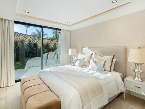 🏠 FOR SALE 🏠 Nueva Anadalucia – Turnkey Villa – Central