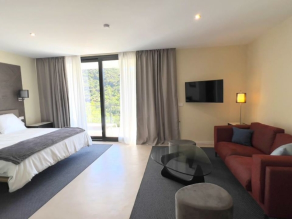 For sale & rent – Modern villa  in Gated community Monte Mayor  Benahavís, Spain🇪🇸 