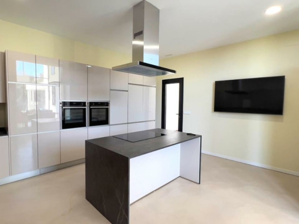 For sale & rent – Modern villa  in Gated community Monte Mayor  Benahavís, Spain🇪🇸 