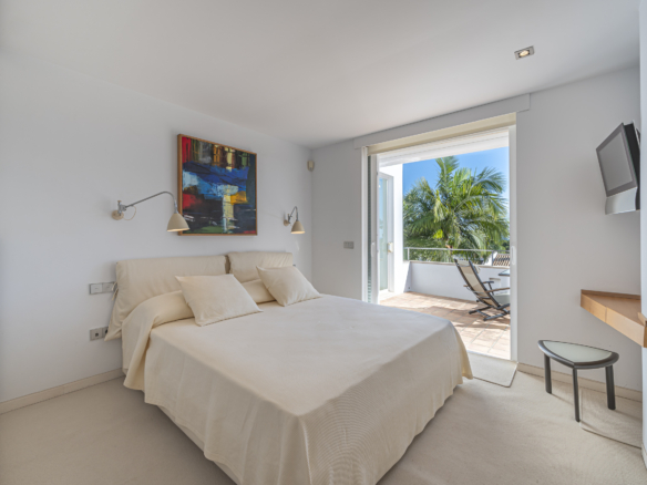 Luxury Villa in Peñablanca, Aloha, Nueva Andalucía  