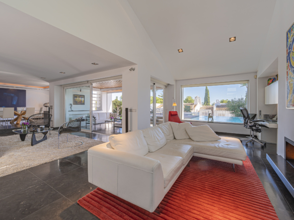 Luxury Villa in Peñablanca, Aloha, Nueva Andalucía  