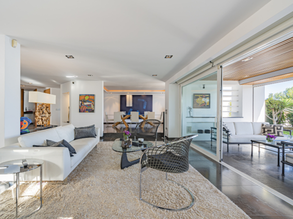 Luxury Villa in Peñablanca, Aloha, Nueva Andalucía  