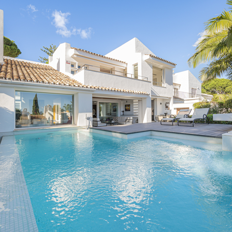 Luxury Villa in Peñablanca, Aloha, Nueva Andalucía  