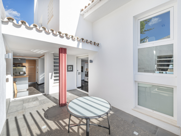 Luxury Villa in Peñablanca, Aloha, Nueva Andalucía  