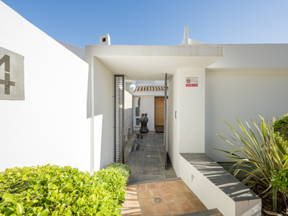 Luxury Villa in Peñablanca, Aloha, Nueva Andalucía  