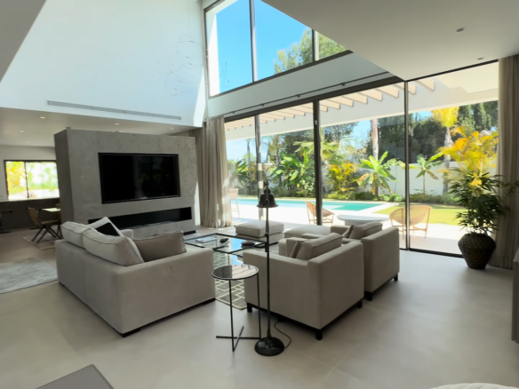 For sale! 🏡✨ 2 Modern newly built Villas- Near  Beach & amenities in the lower part of Marbella’s Golden Mile