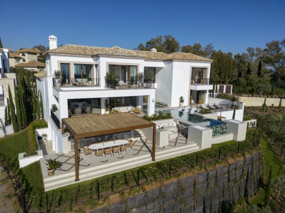 For sale 🌴🏰🌊   LA QUINTA 🌞🍃 5 Bed Villa – Gated -Sea views