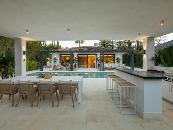 🏠 FOR SALE 🏠 Nueva Anadalucia – Turnkey Villa – Central