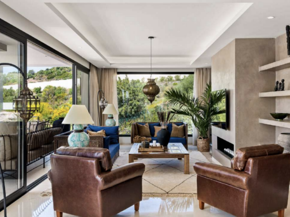 For Rent 🏠 Nueva Andalucia – Modern villa – Gated community  🏠