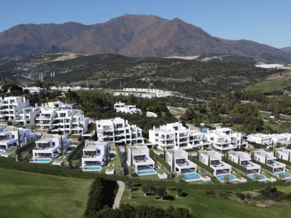 For sale – Estepona  – New Modern villas – Off plan  Investment