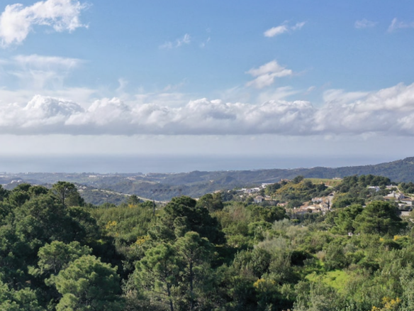 SOLD 🏡 Monte Mayor i2 – Hilltop Modern Villa with Sea Views in Gated Community Villa.Delivery time: December 2025.
