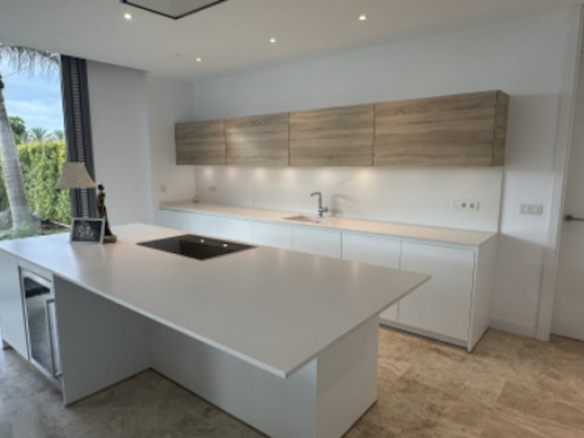 Short – Long term Rental 🌟 Modern Villa Near All Facilities and Beach – New Golden Mile 🌟 (Estepona)