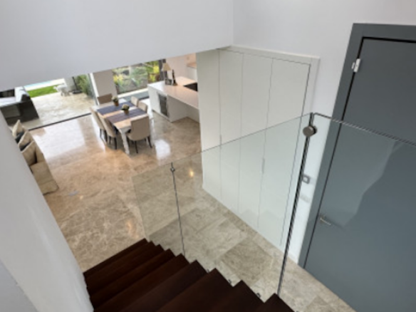 Short – Long term Rental 🌟 Modern Villa Near All Facilities and Beach – New Golden Mile 🌟 (Estepona)