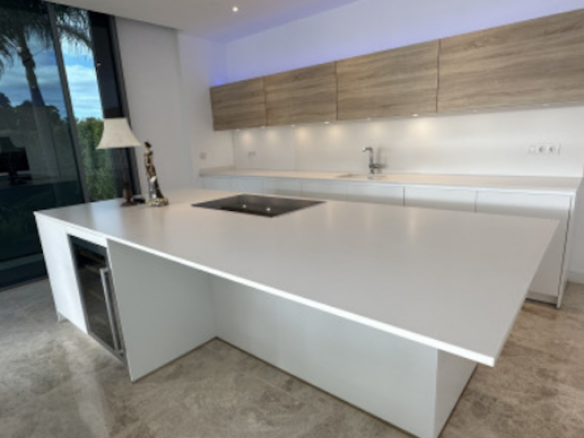 Short – Long term Rental 🌟 Modern Villa Near All Facilities and Beach – New Golden Mile 🌟 (Estepona)