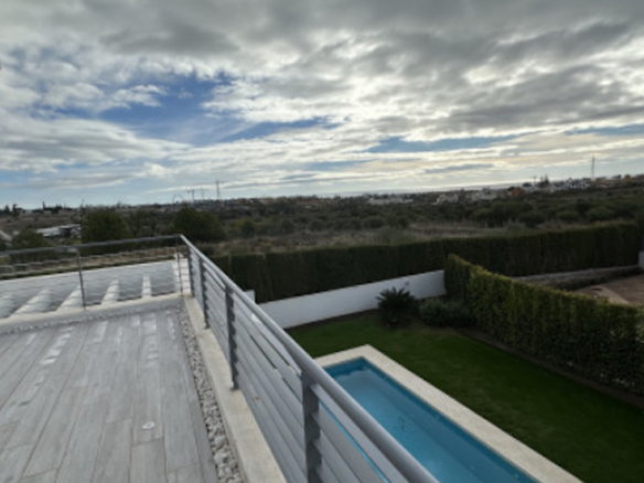 Short – Long term Rental 🌟 Modern Villa Near All Facilities and Beach – New Golden Mile 🌟 (Estepona)