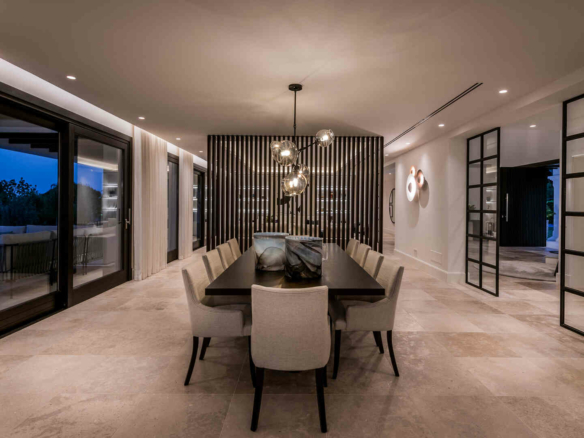 🏡 Villa for Sale in La Cerquilla, Nueva Andalucía