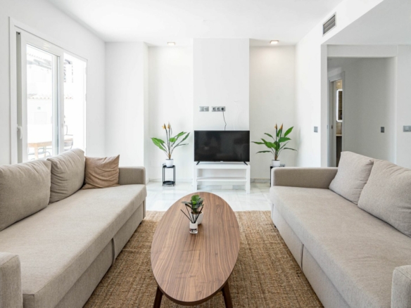 For sale –  Los Naranjos – Turnkey Penthouse Apartment in Nueva Andalucía, Costa del Sol